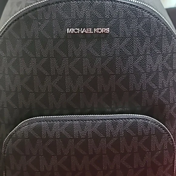 - NWT MICHAEL KORS CONNIE Black BACKPACK - Picture 2 of 6